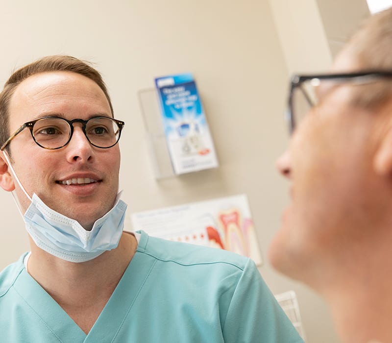 Cosmetic Dentures | Spring Creek Dental